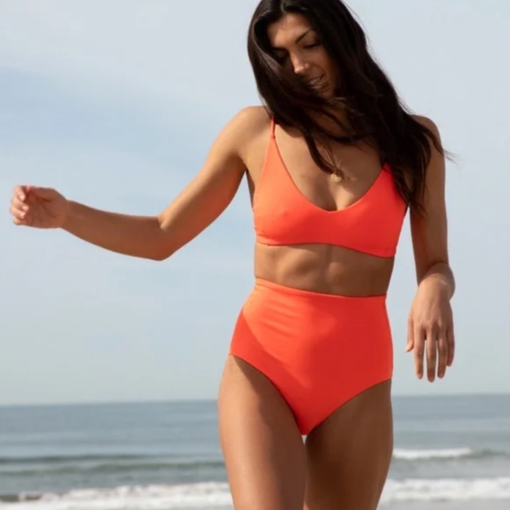NWT - Left on Friday Hi Tide Bottom (XS)